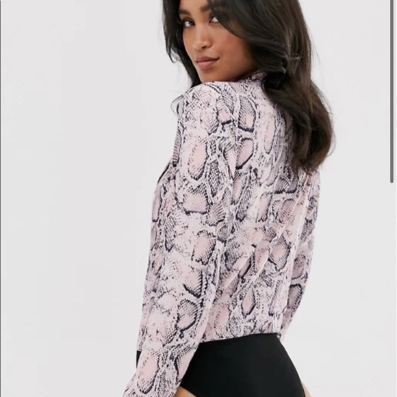 Parisian wrap front body in pink snake print - Picture 2 of 3